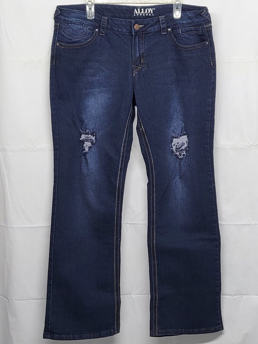 Alloy Apparel Womens Jeans Avery 17X32 Bootcut Relaxed Fit Distressed 39 X 32